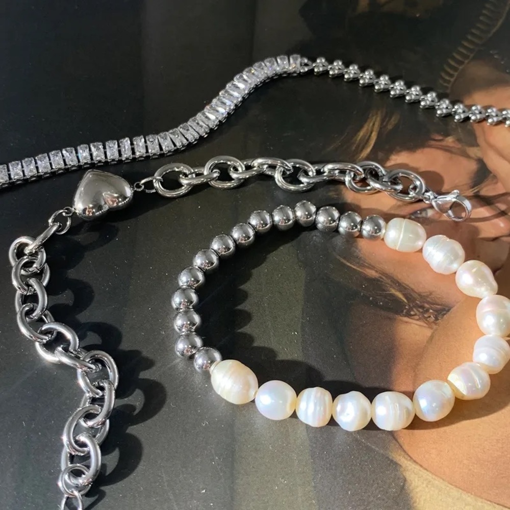 Heart Bracelet Stack Set! - Picture 1 of 3